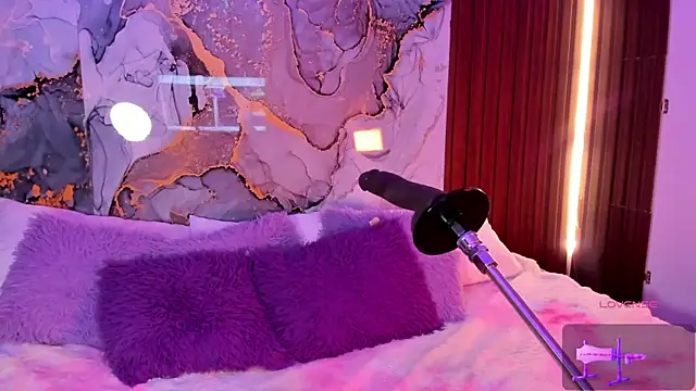 Snapshot of centaurigirl chatting on December 19, 4:19 am centaurigirl online show from December 19, 4:19 am