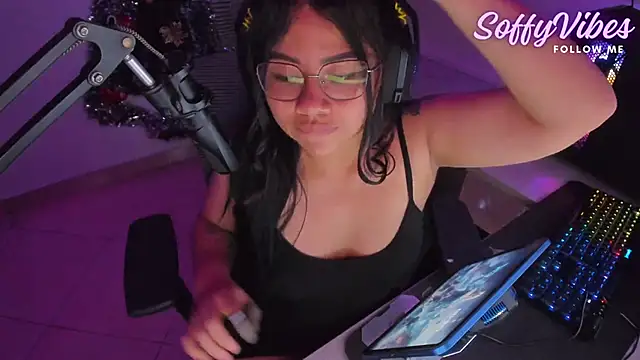 Snapshot of soffyvibes- chatting on December 29, 6:14 am soffyvibes- online show from December 29, 6:14 am