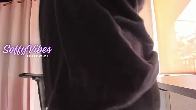 Snapshot of soffyvibes- chatting on January 2, 5:07 pm soffyvibes- online show from January 2, 5:07 pm