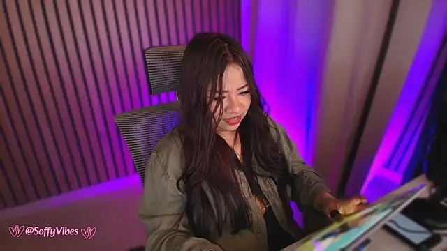 Snapshot of soffyvibes- chatting on October 16, 8:04 am soffyvibes- online show from October 16, 8:04 am