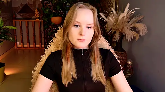 VivienLeeigh online show from May 15, 5:47 am
