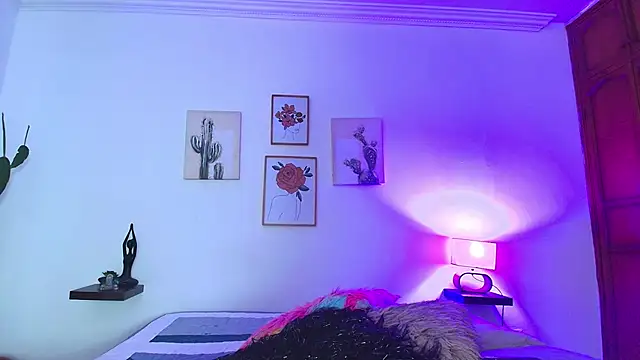 Snapshot of miwa_cute chatting on February 10, 7:49 pm miwa cute online show from February 10, 7:49 pm