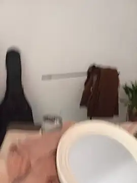 LaCristinatrans online show from November 3, 8:43 pm