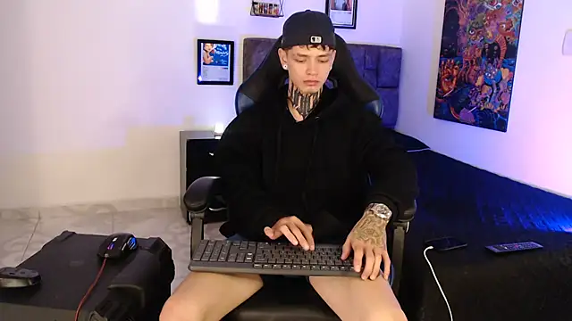 Dan brownn online show from April 22, 2:25 am