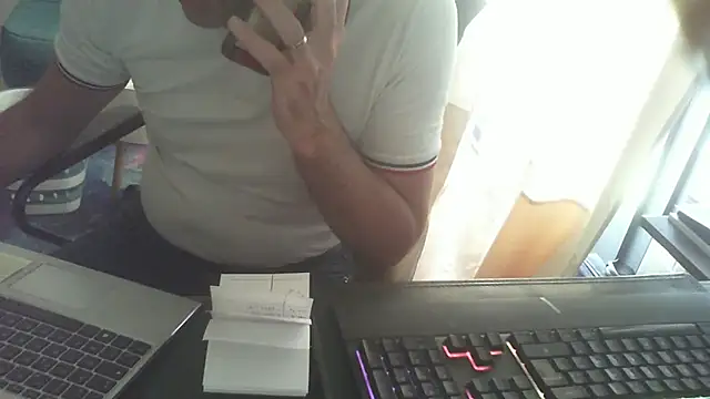 shyfrenchcock1 online show from June 1, 12:18 pm