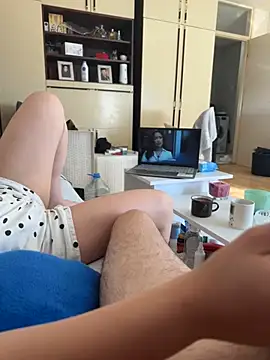 jessieandjames29 online show from July 13, 4:32 pm
