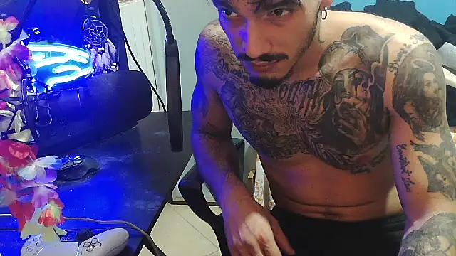 Badboyi1997 online show from September 29, 10:25 pm