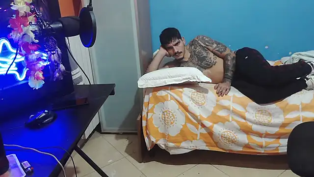 Badboyi1997 online show from October 5, 12:53 am