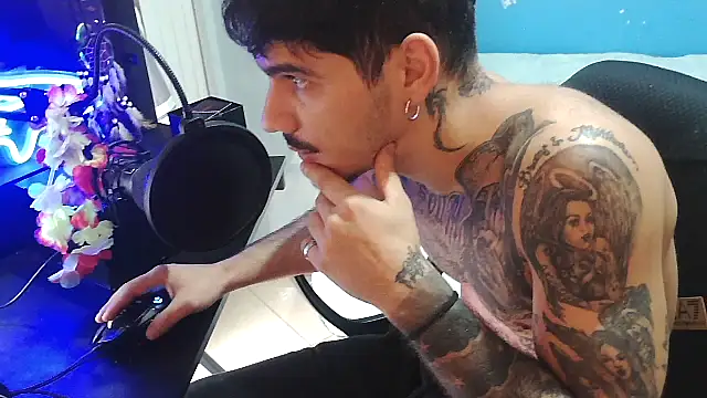 Badboyi1997 online show from October 16, 1:56 pm