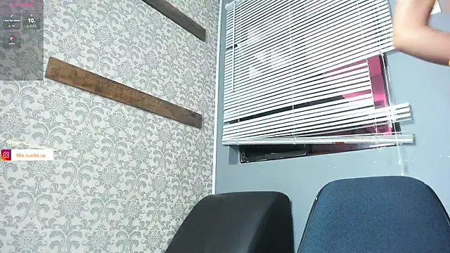 Mia scarlet69 online show from February 5, 12:32 pm