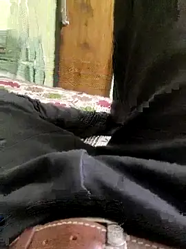 themostnaughtiestguyy online show from April 15, 6:53 am