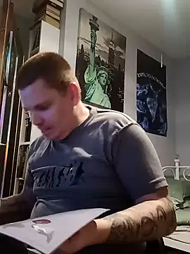 ArcanceTheo82 online show from December 5, 6:44 pm
