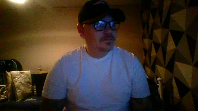 ArcanceTheo82 online show from November 13, 6:23 am