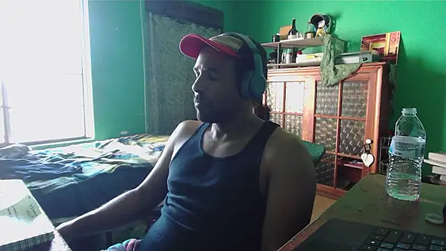        the online show from March 1, 10:12 pm