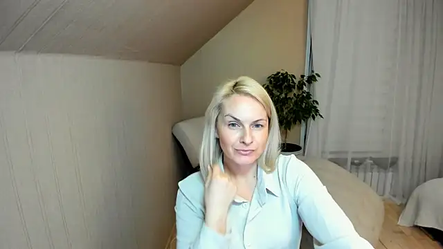 Alicee Gracee online show from January 14, 7:21 pm