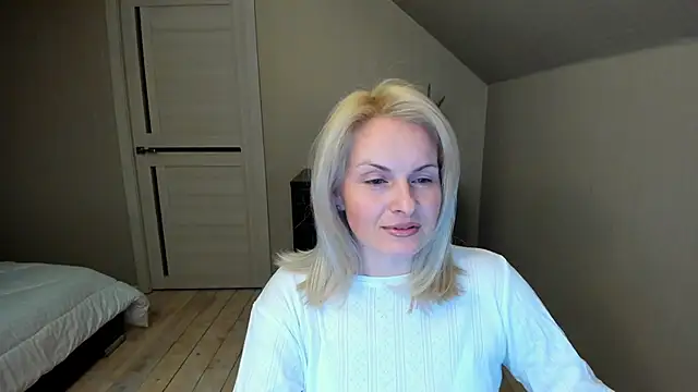 Alicee Gracee online show from February 14, 5:36 pm