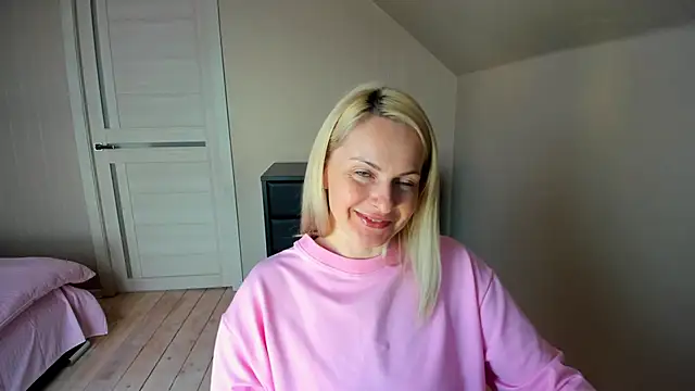 Alicee Gracee online show from March 11, 9:24 am