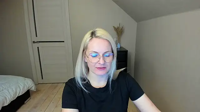 Alicee Gracee online show from March 16, 6:55 pm