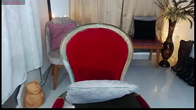 rubyylowell online show from June 19, 3:38 pm