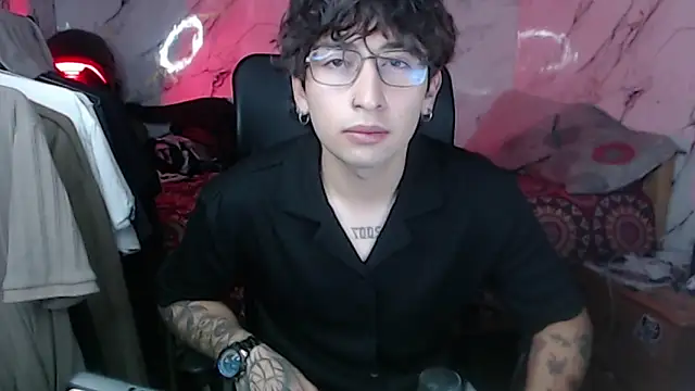 Snapshot of Dereck_Dickson chatting on January 16, 3:10 am Dereck Dickson online show from January 16, 3:10 am