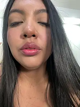 Snapshot of nicole_fisherr chatting on July 5, 5:09 pm nicole fisherr online show from July 5, 5:09 pm