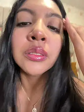 Snapshot of nicole_fisherr chatting on July 22, 10:23 pm nicole fisherr online show from July 22, 10:23 pm