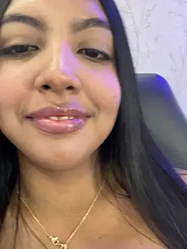 Snapshot of nicole_fisherr chatting on July 25, 10:29 pm nicole fisherr online show from July 25, 10:29 pm