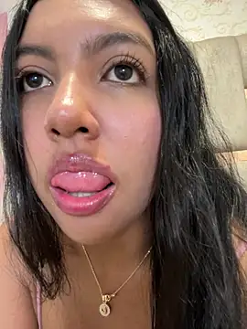 Snapshot of nicole_fisherr chatting on July 28, 10:31 pm nicole fisherr online show from July 28, 10:31 pm