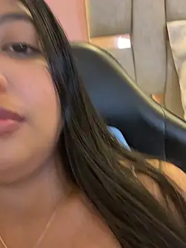Snapshot of nicole_fisherr chatting on August 4, 10:12 pm nicole fisherr online show from August 4, 10:12 pm