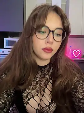 CutiePie3 online show from December 20, 9:00 pm