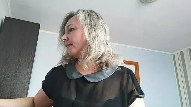 EdithManning online show from March 21, 6:29 am