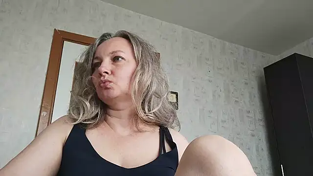 EdithManning online show from June 5, 6:52 am
