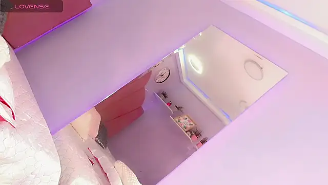 Jadeyourqueen online show from January 4, 3:28 pm