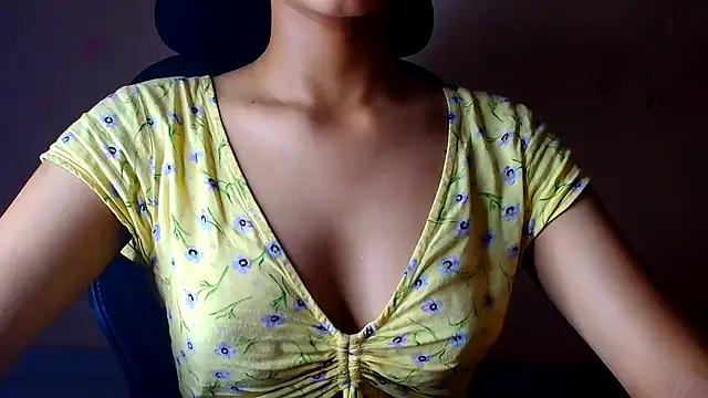 Snapshot of Chandani-Love chatting on July 18, 6:01 pm Chandani-Love online show from July 18, 6:01 pm