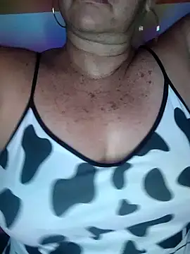 Kasandra Ho online show from March 7, 1:52 pm