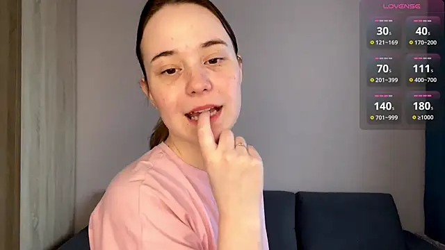 Snapshot of EditaBumford chatting on April 10, 8:30 am EditaBumford online show from April 10, 8:30 am