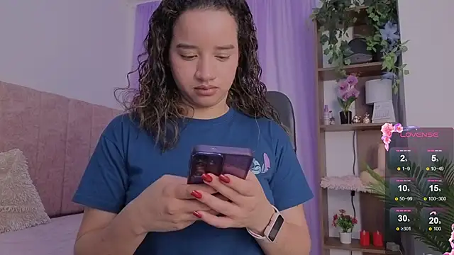 emilyrouxe online show from January 17, 3:39 pm