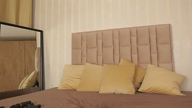 GabyRios online show from September 25, 5:49 pm