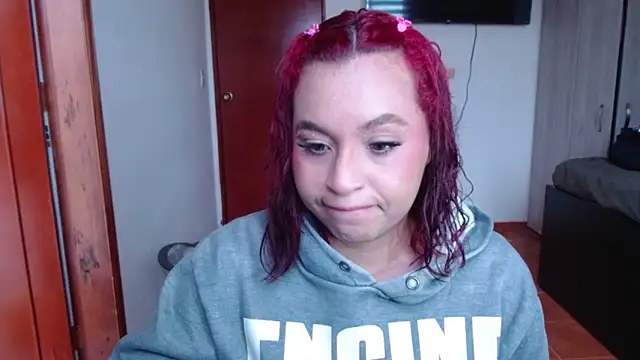 annie3 online show from February 17, 4:37 pm