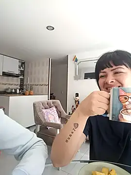 your red rose  online show from January 25, 3:09 pm