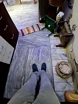 Snapshot of menakshiiikaur chatting on December 19, 7:40 am menakshiiikaur online show from December 19, 7:40 am