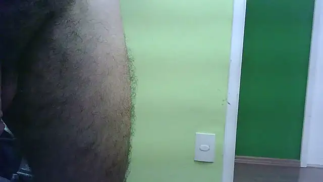 Snapshot of loganwolverine02 chatting on February 11, 7:48 pm loganwolverine02 online show from February 11, 7:48 pm