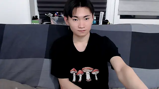 Miram Yu online show from January 17, 9:06 pm
