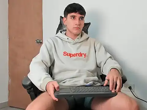 leo030809 online show from February 24, 3:32 pm