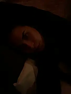 Snapshot of Effyvice13 chatting on March 27, 2:17 am Effyvice13 online show from March 27, 2:17 am