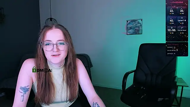 luna berryy online show from December 14, 2:23 am