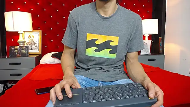 Sr Magnus  online show from December 21, 11:39 am