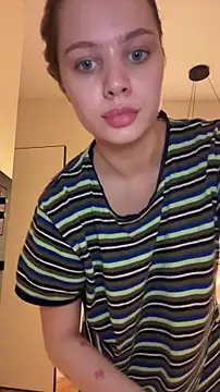 SIlviaBeyt online show from March 25, 10:05 pm