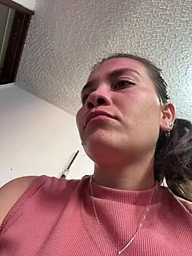 aurora divine online show from March 25, 6:58 pm