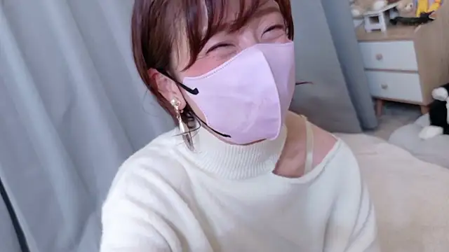 Risa 06 online show from March 20, 11:15 am